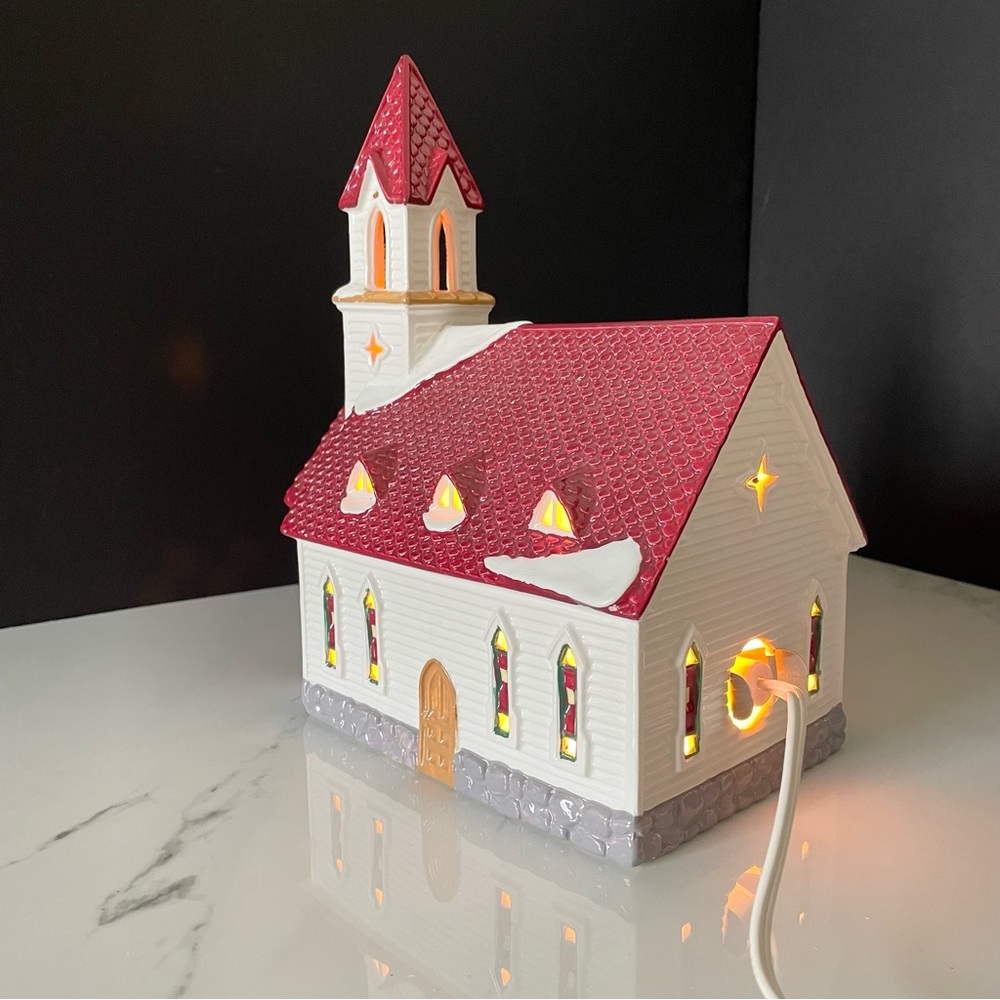 "Good Shepherd Chapel" Original Snow Village by Dept. 56 - Picture 6 of 16